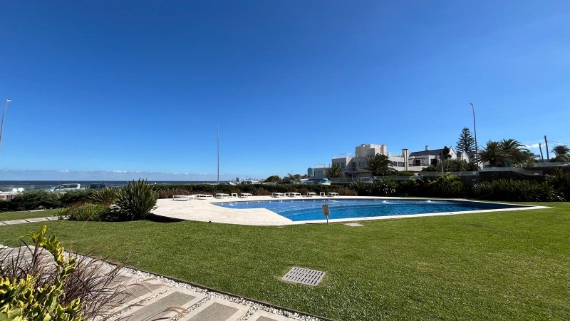 Alquier departamento de tres dormitorios con vista al mar